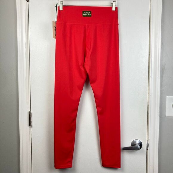 NWT Daily Drills Go! Drills Red Activewear Sport Athletic Leggings in Heart‎ XL - Picture 6 of 10